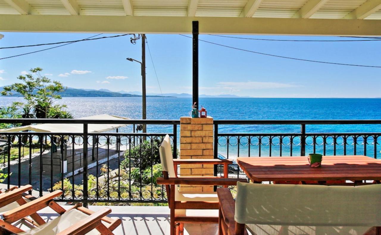 Kaminaki Beachfront Apartments Nisaki  Exterior foto
